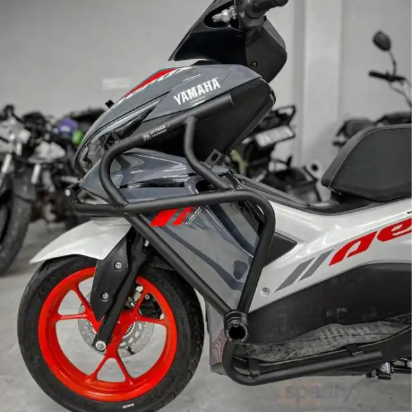 aerox-155-crash-guard-with-metal-slider-sb-712-ht-exhaust Aerox 155 Crash Guard Metal Slider HT Exhaust