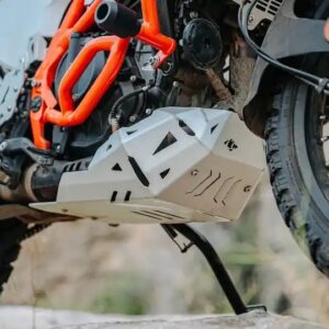 legundary-ktm-390-enduro-r-vambrace-bash-plate-silver Bash Plate Silver for KTM 390 Enduro R